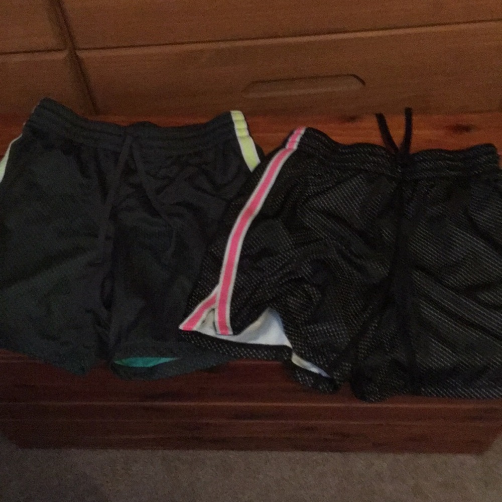 2 shorts